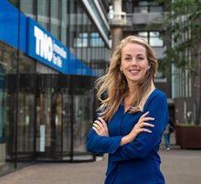 Ilse Hellemans bij een TNO-locatie